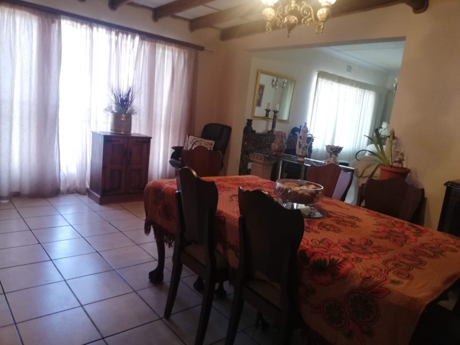 To Let 3 Bedroom Property for Rent in Flamwood North West